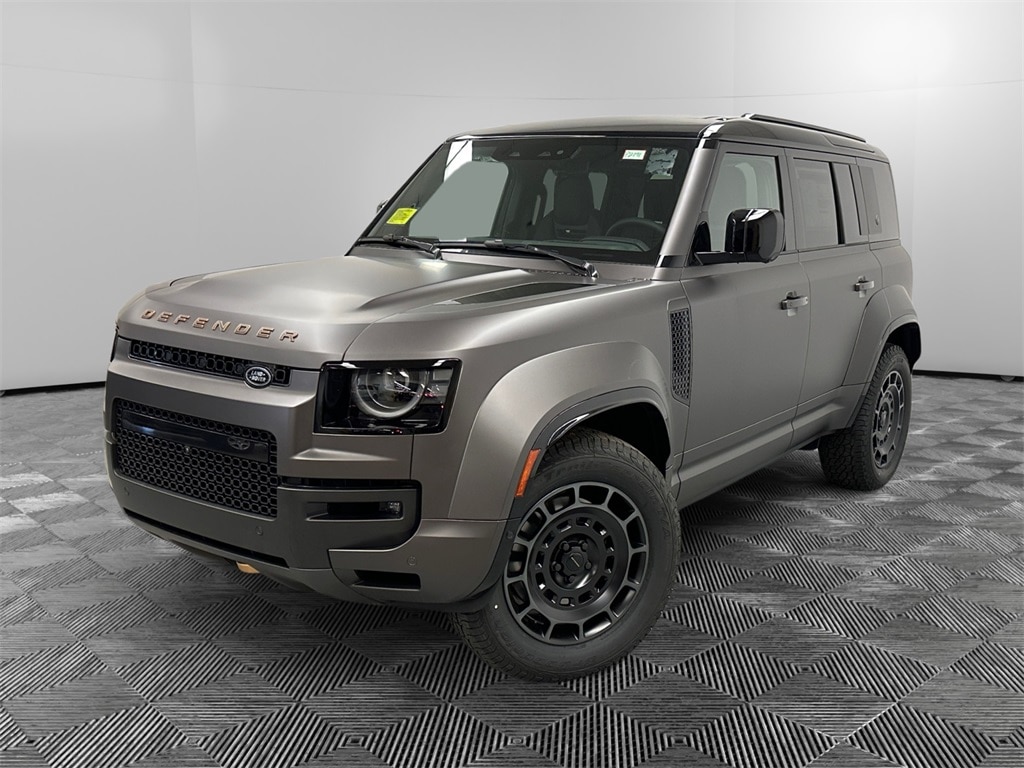 2026 Land Rover Defender OCTA's photo