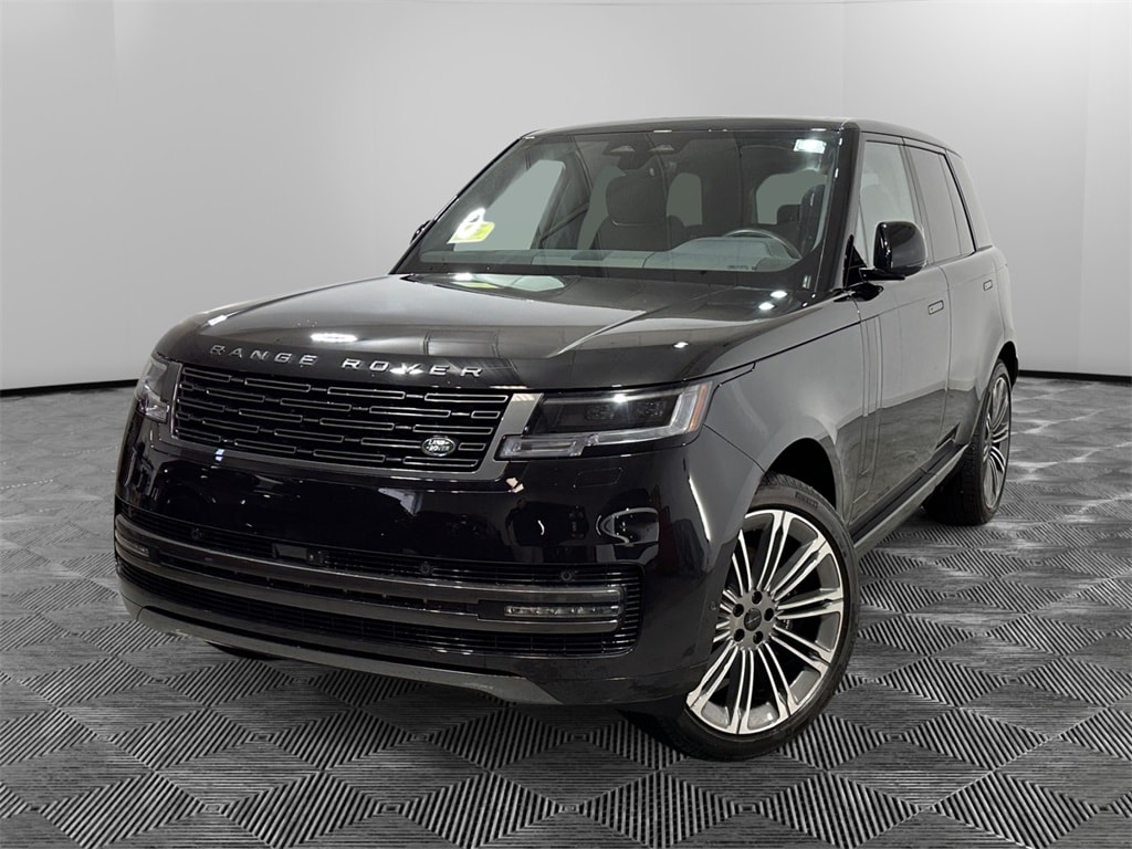New 2026 Land Rover Range Rover SE SUV