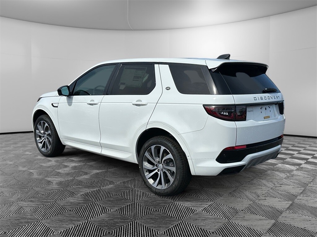 2025 Land Rover Discovery Sport S photo 3