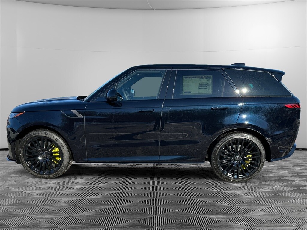 2025 Land Rover Range Rover Sport photo 2