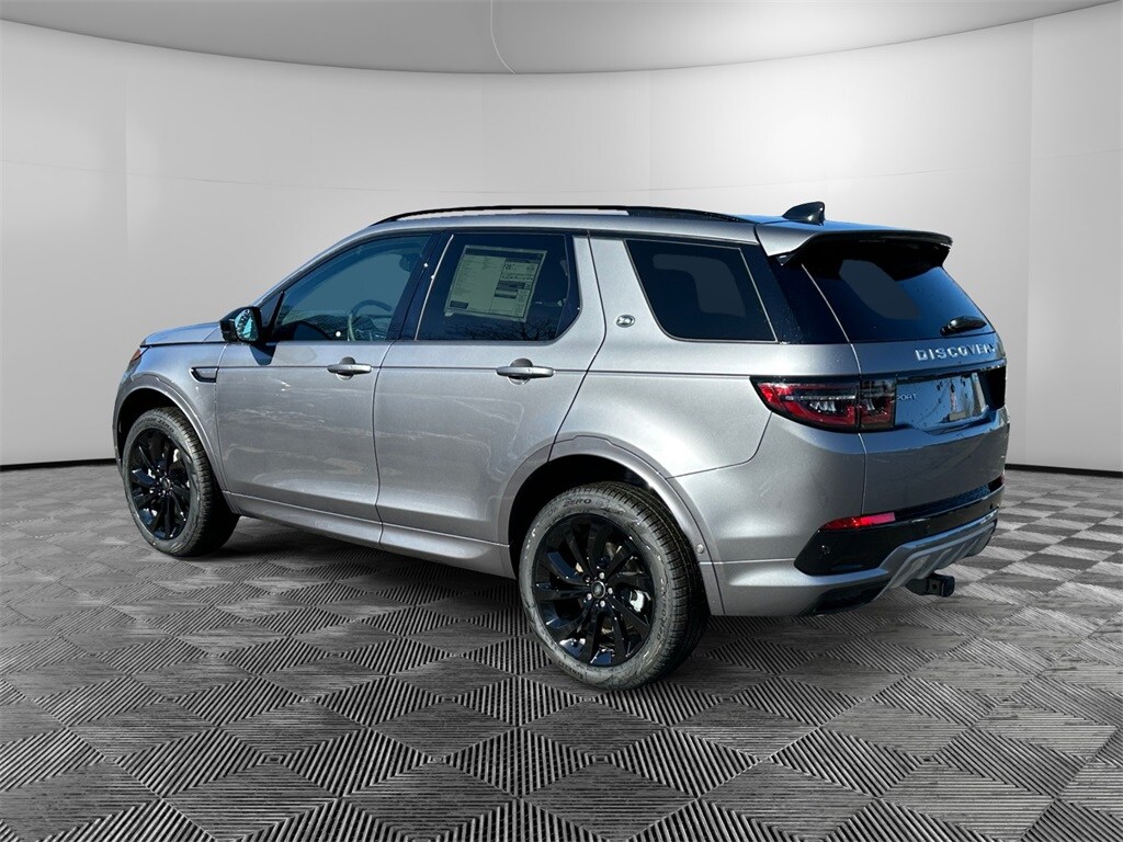 2025 Land Rover Discovery Sport S photo 3
