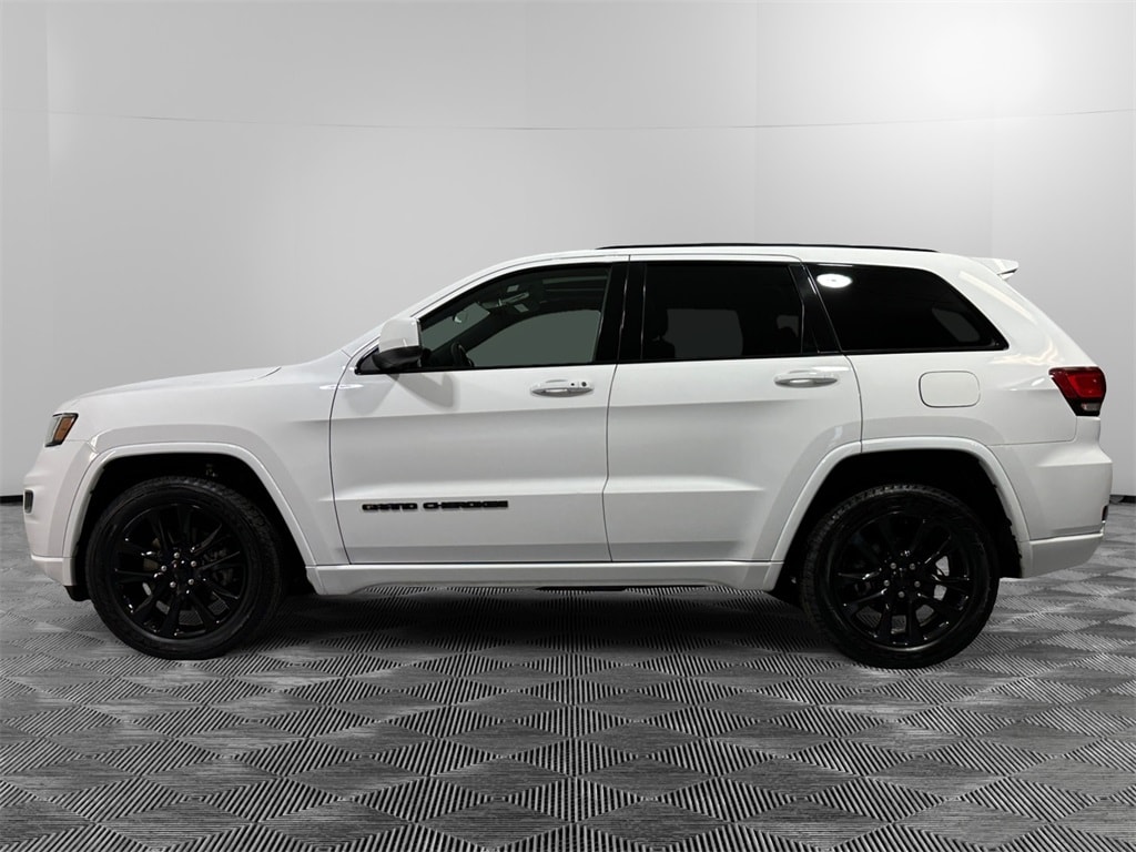 Used 2021 Jeep Grand Cherokee Laredo X with VIN 1C4RJFAG1MC548029 for sale in Peabody, MA