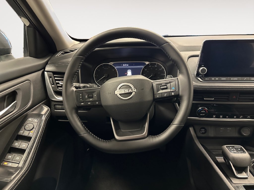 2025 Nissan Rogue SV - Photo 13