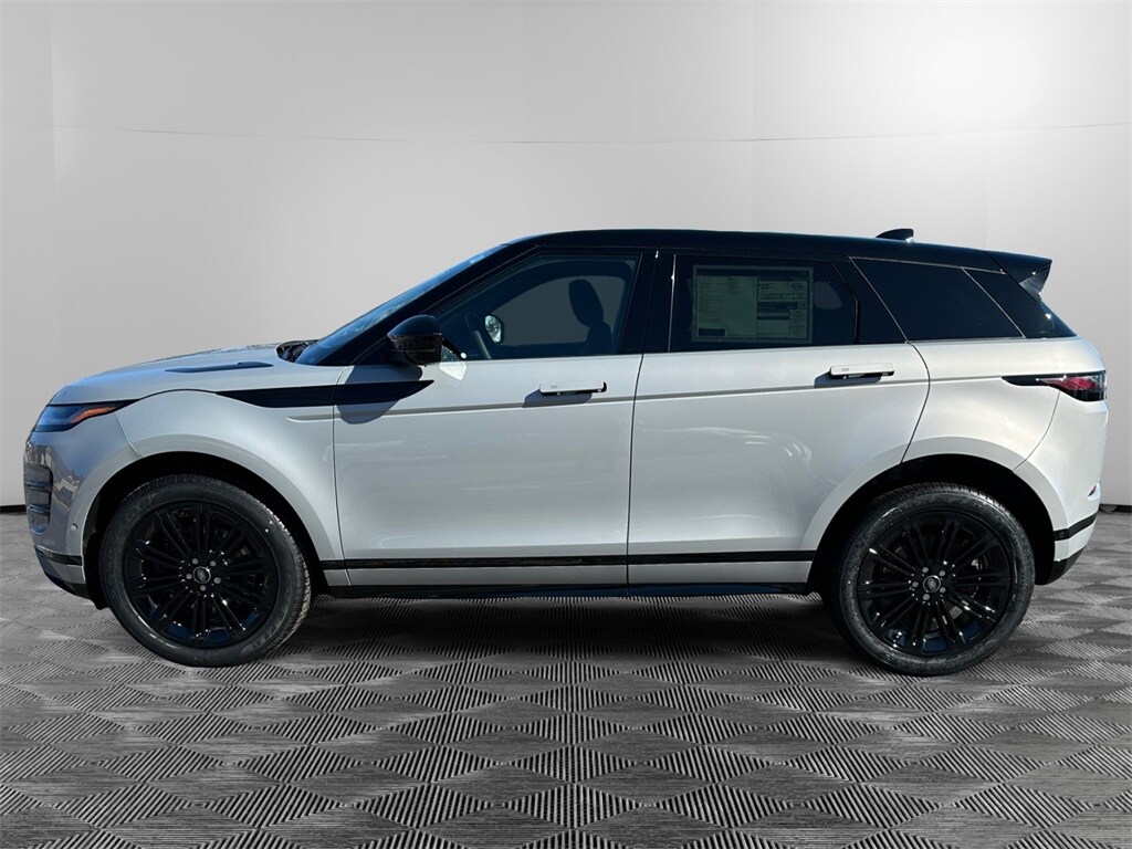 2026 Land Rover Range Rover Evoque Dynamic SE photo 2