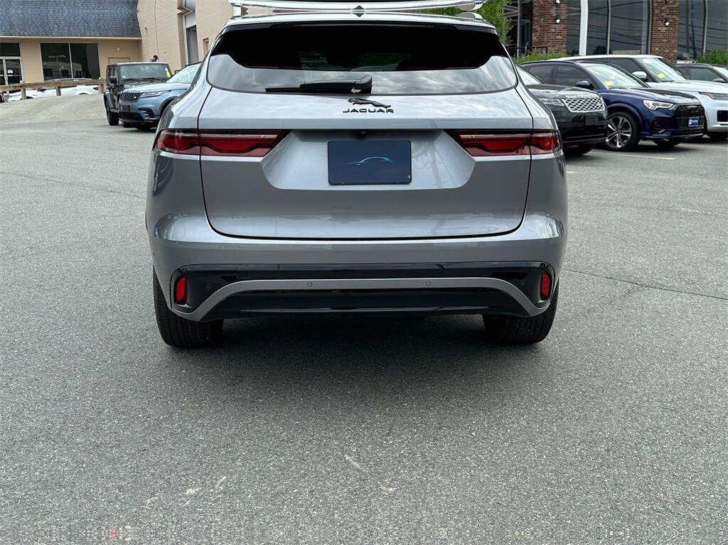 2024 Jaguar F-PACE P250 R-Dynamic S photo 4