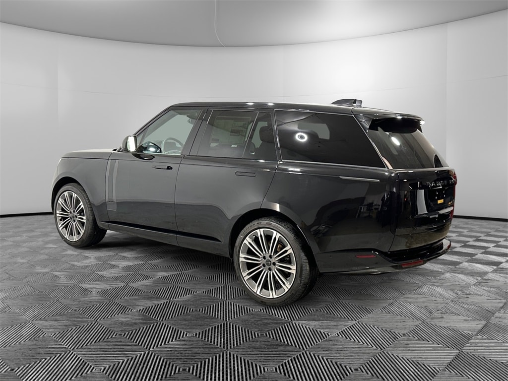 New 2026 Land Rover Range Rover SE SUV