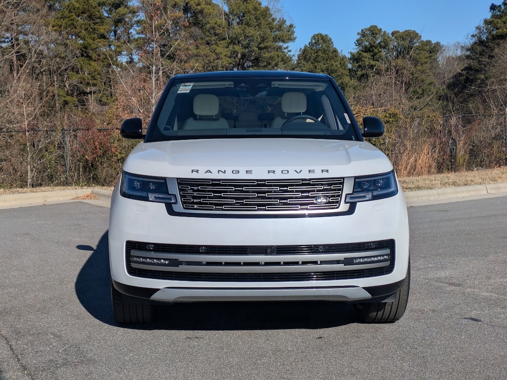 New 2026 Land Rover Range Rover SE LWB 7-Seats / V8 SUV