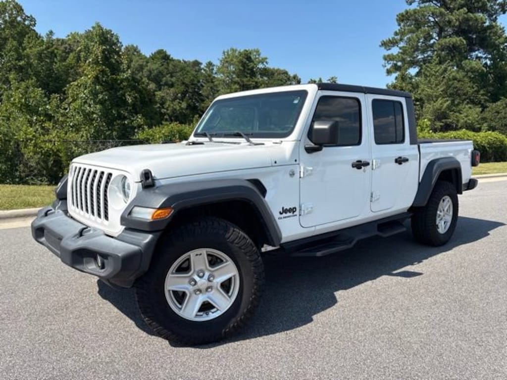 Used 2020 Jeep Gladiator Sport S Truck Crew Cab