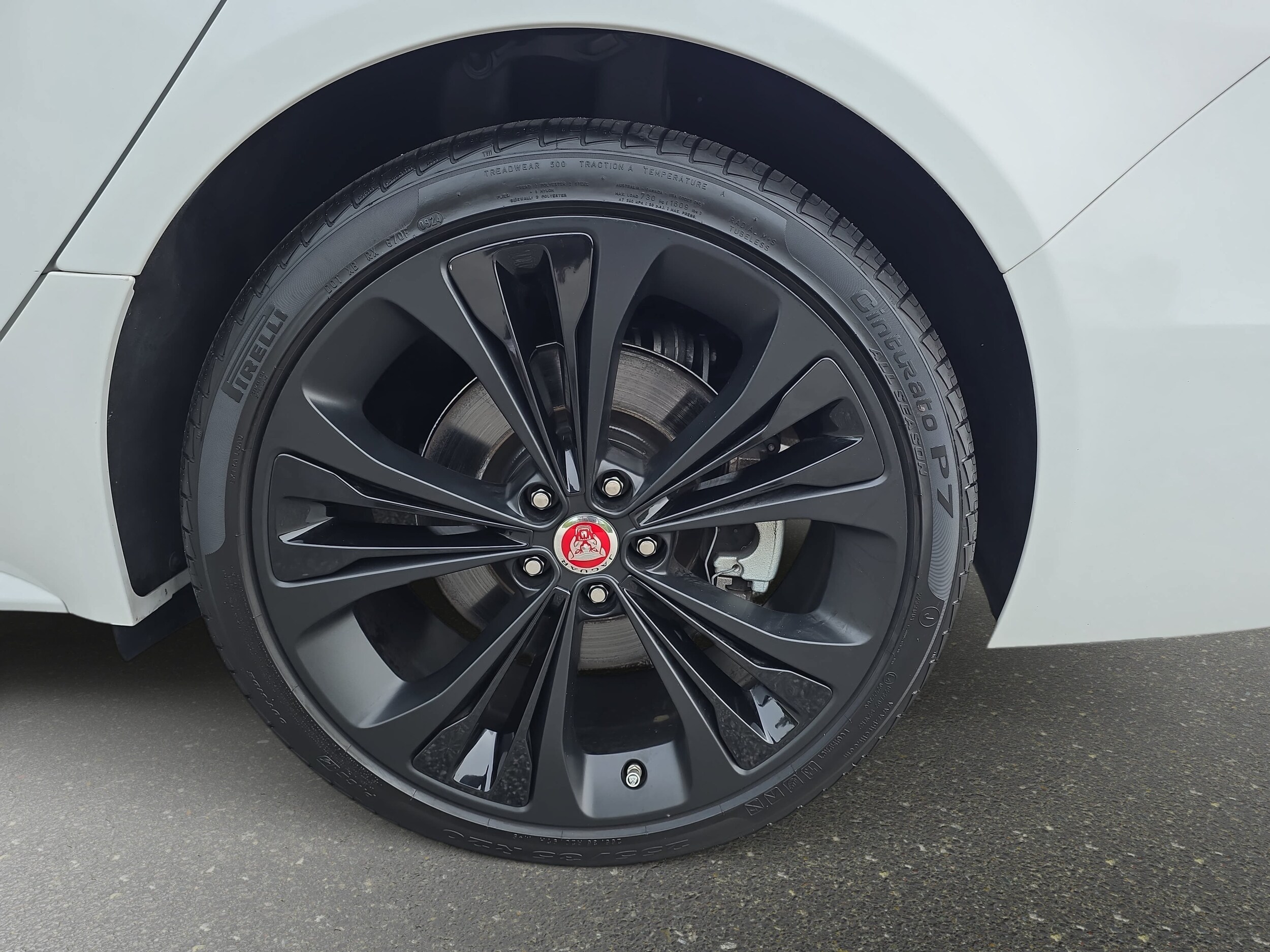 2023 Jaguar XF R-Dynamic SE - Photo 33