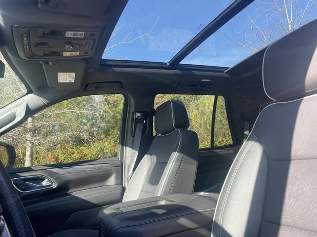 2023 Gmc Yukon SLT photo 2