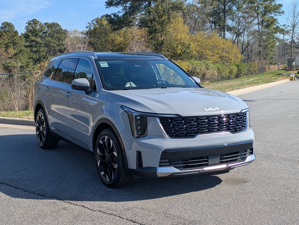 Used 2024 Kia Sorento EX SUV