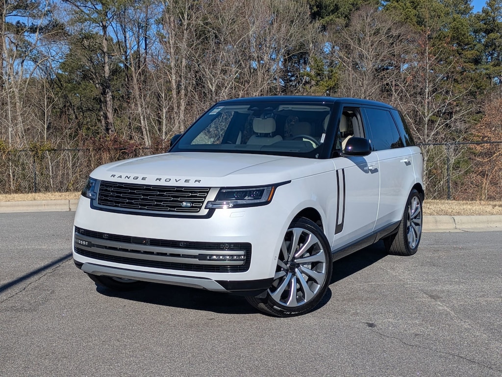 New 2026 Land Rover Range Rover SE LWB 7-Seats / V8 SUV