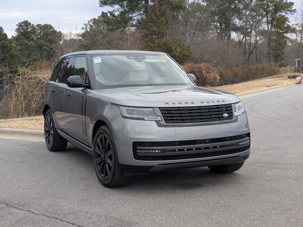 New 2026 Land Rover Range Rover SE Phev SUV