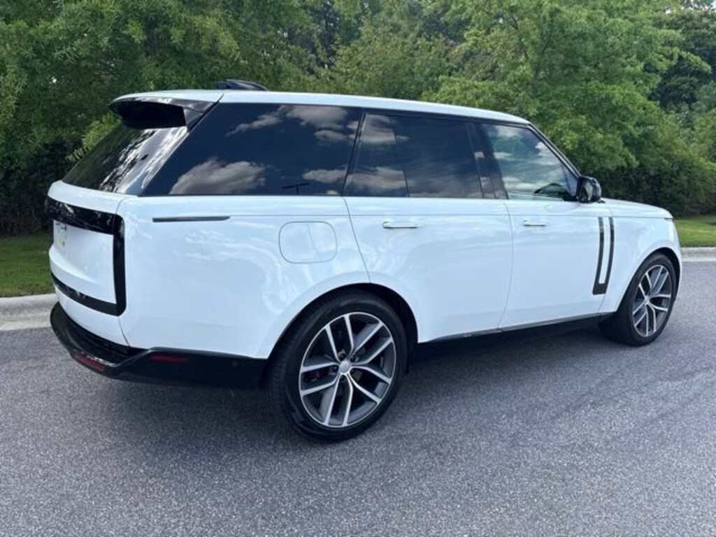Used 2024 Land Rover Range Rover SE SUV