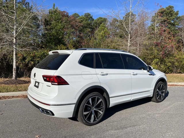 2024 Volkswagen Tiguan SEL R-Line Black photo 2