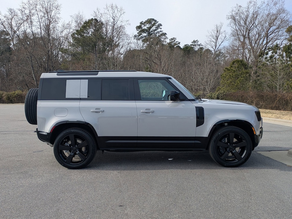 New 2026 Land Rover Defender 110 X-Dynamic SE SUV