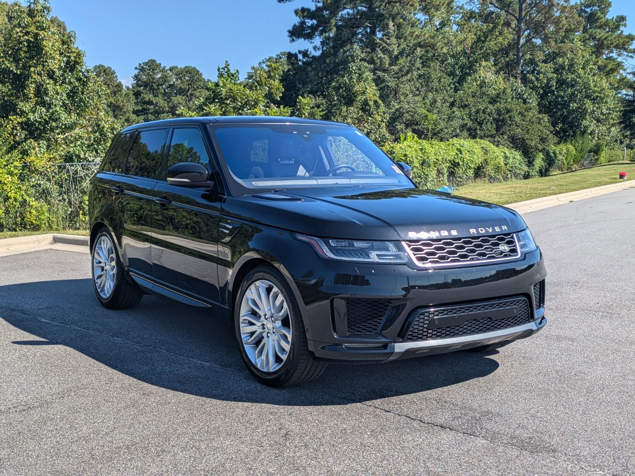2019 Land Rover Range Rover Sport HSE photo 3