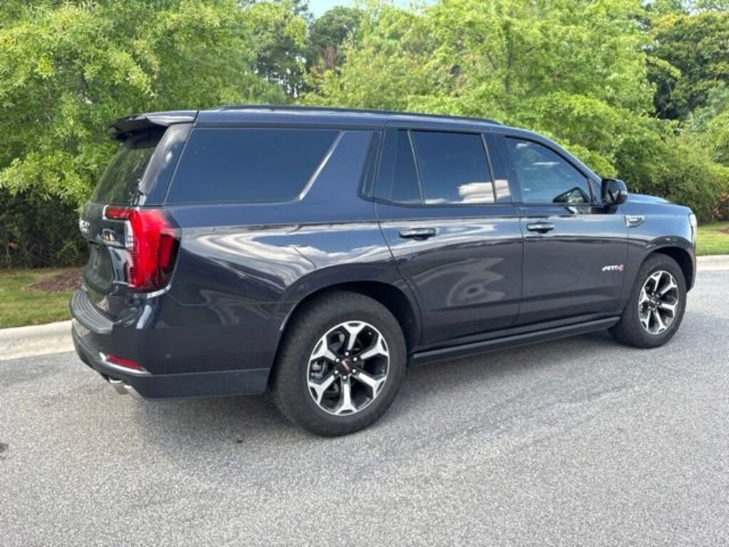 Used 2025 GMC Yukon AT4 SUV