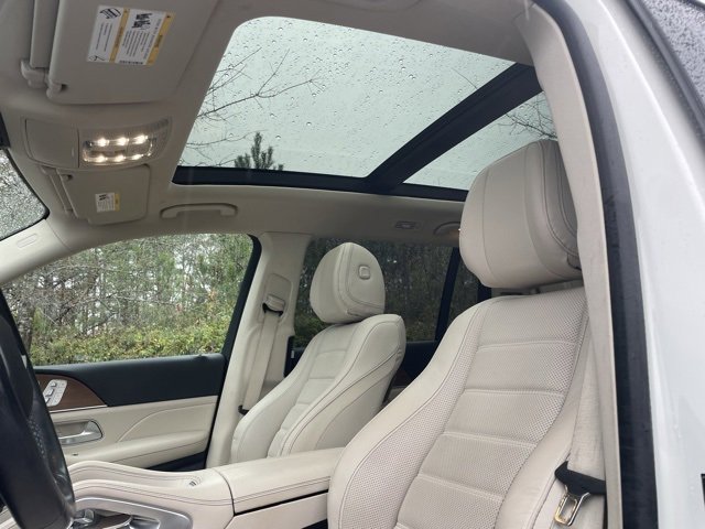 2021 Mercedes Benz GLS 580 photo 3