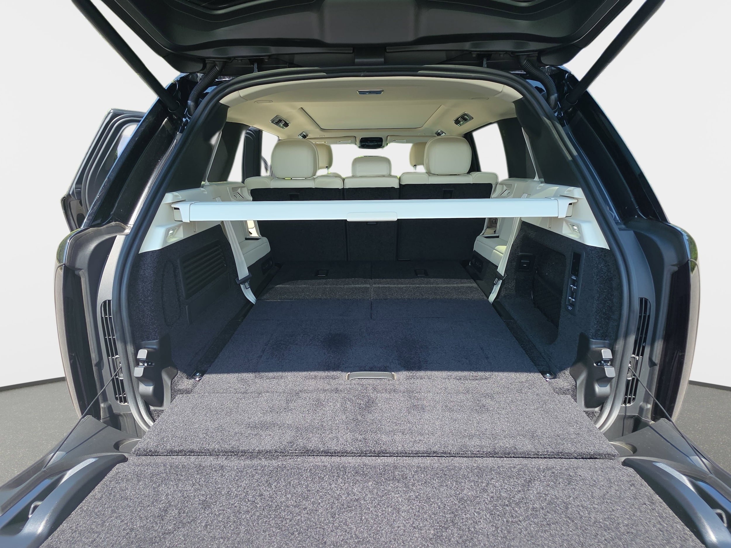 2026 Land Rover Range Rover SE - Photo 14