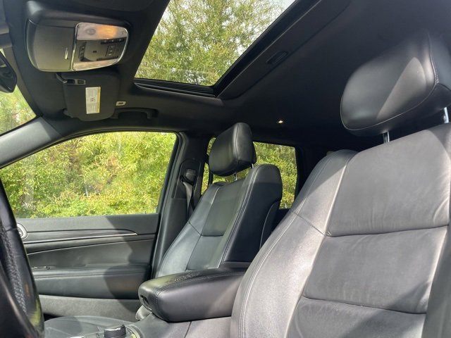 2019 Jeep Grand Cherokee Limited photo 3