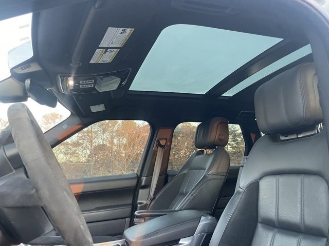 2020 Land Rover Range Rover Sport HST photo 2