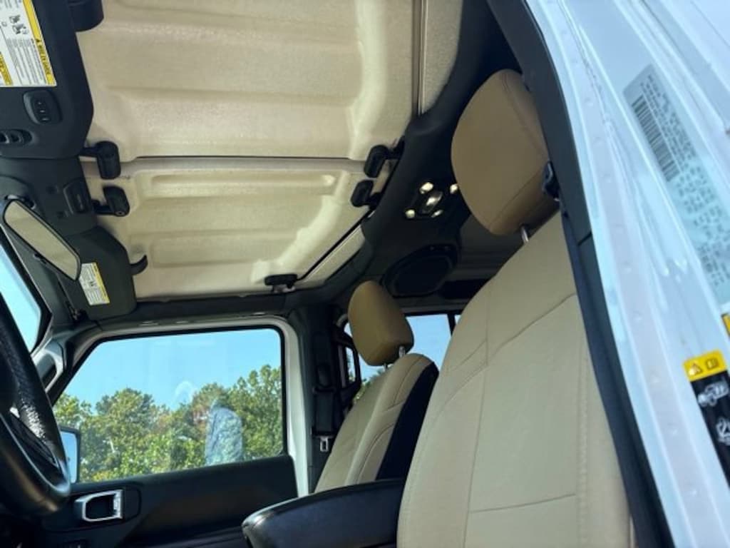 Used 2020 Jeep Gladiator Sport S Truck Crew Cab