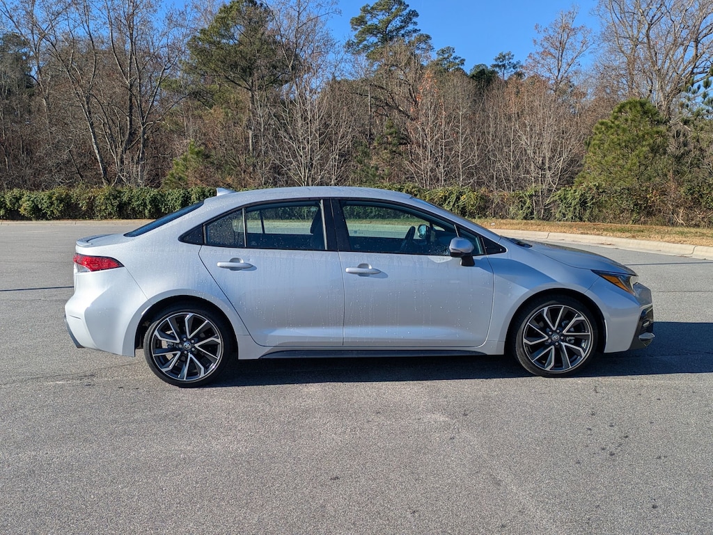 Used 2022 Toyota Corolla SE Sedan