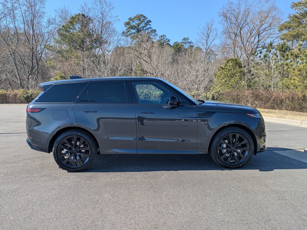 New 2026 Land Rover Range Rover Sport Dynamic SE SUV