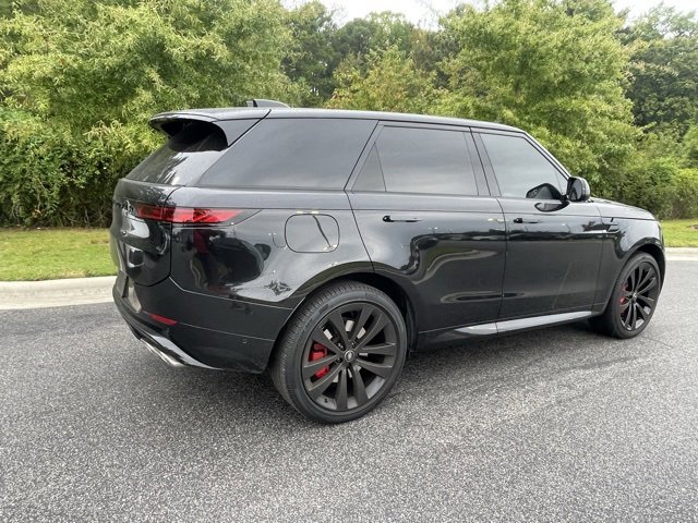 2025 Land Rover Range Rover Sport SE photo 2