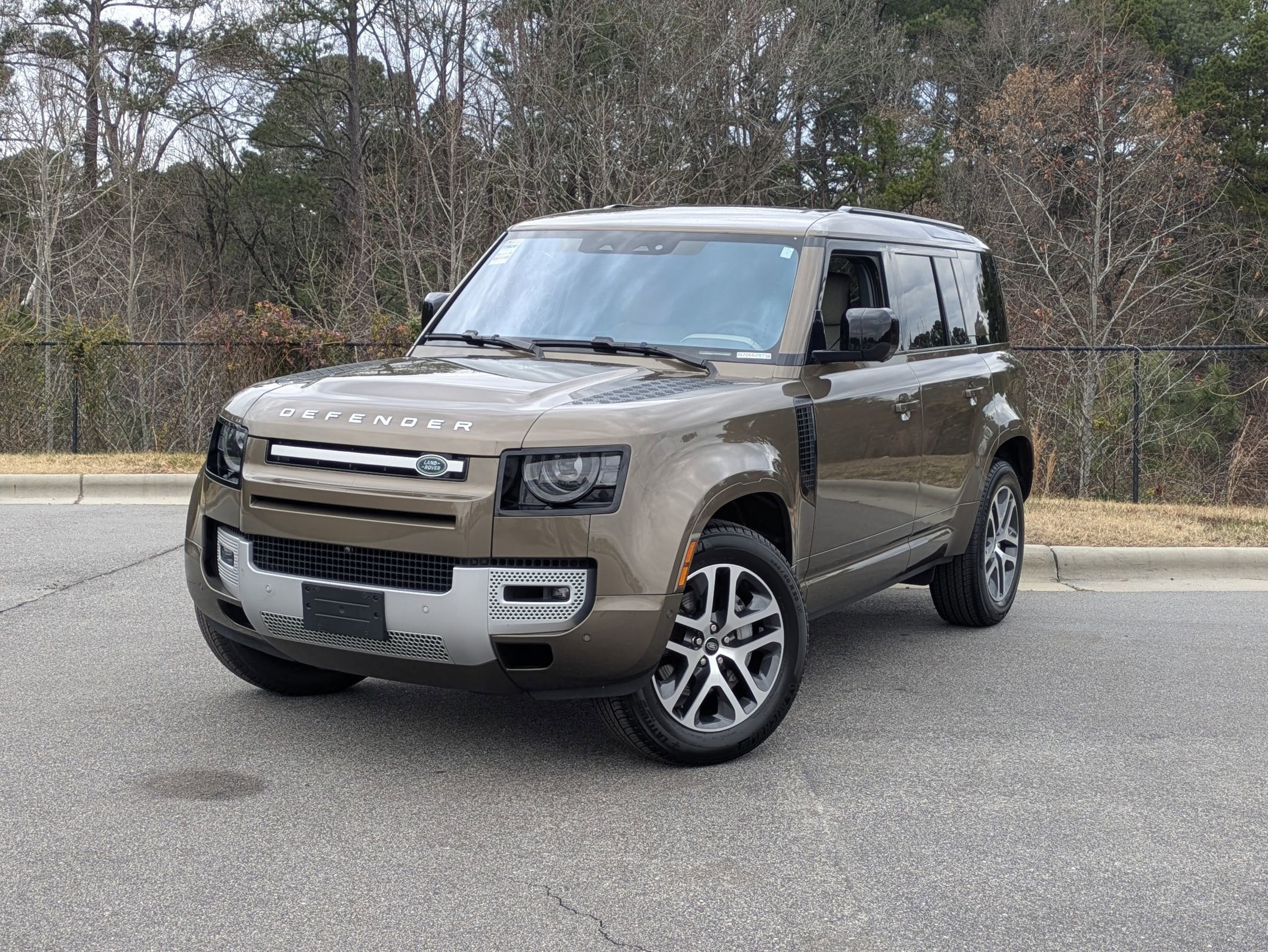 2022 Land Rover Defender XS Edition's photo