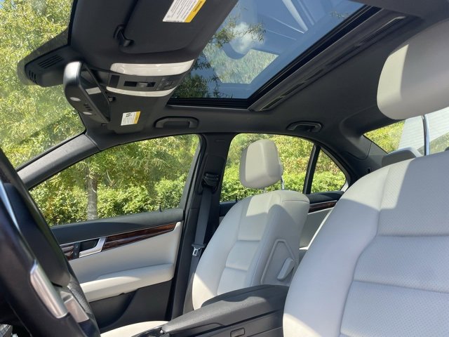 2012 Mercedes Benz C 300 Sedan photo 3