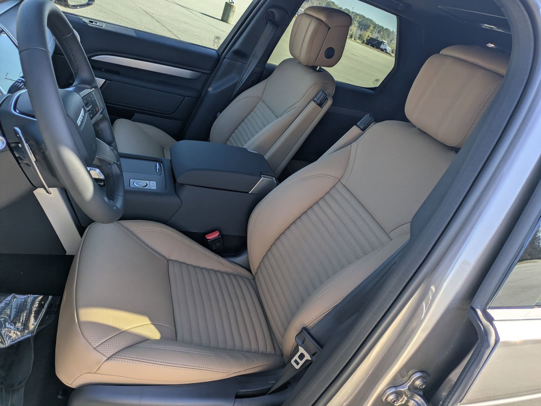 2026 Land Rover Discovery Dynamic SE - Photo 20