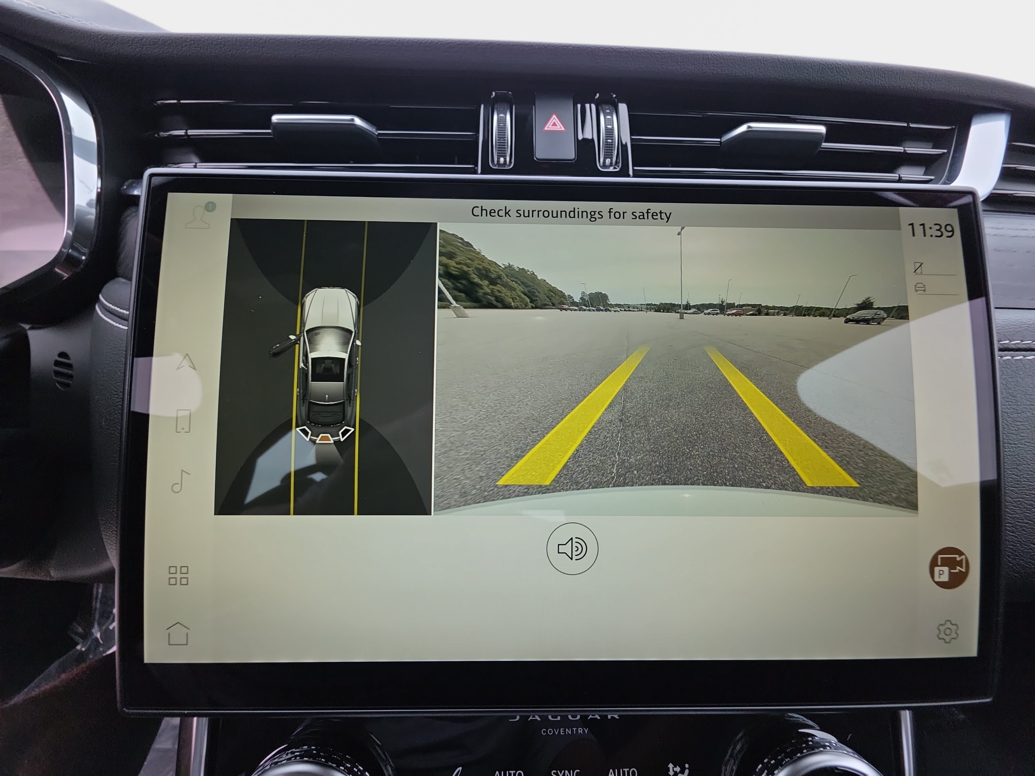 2023 Jaguar XF R-Dynamic SE - Photo 23