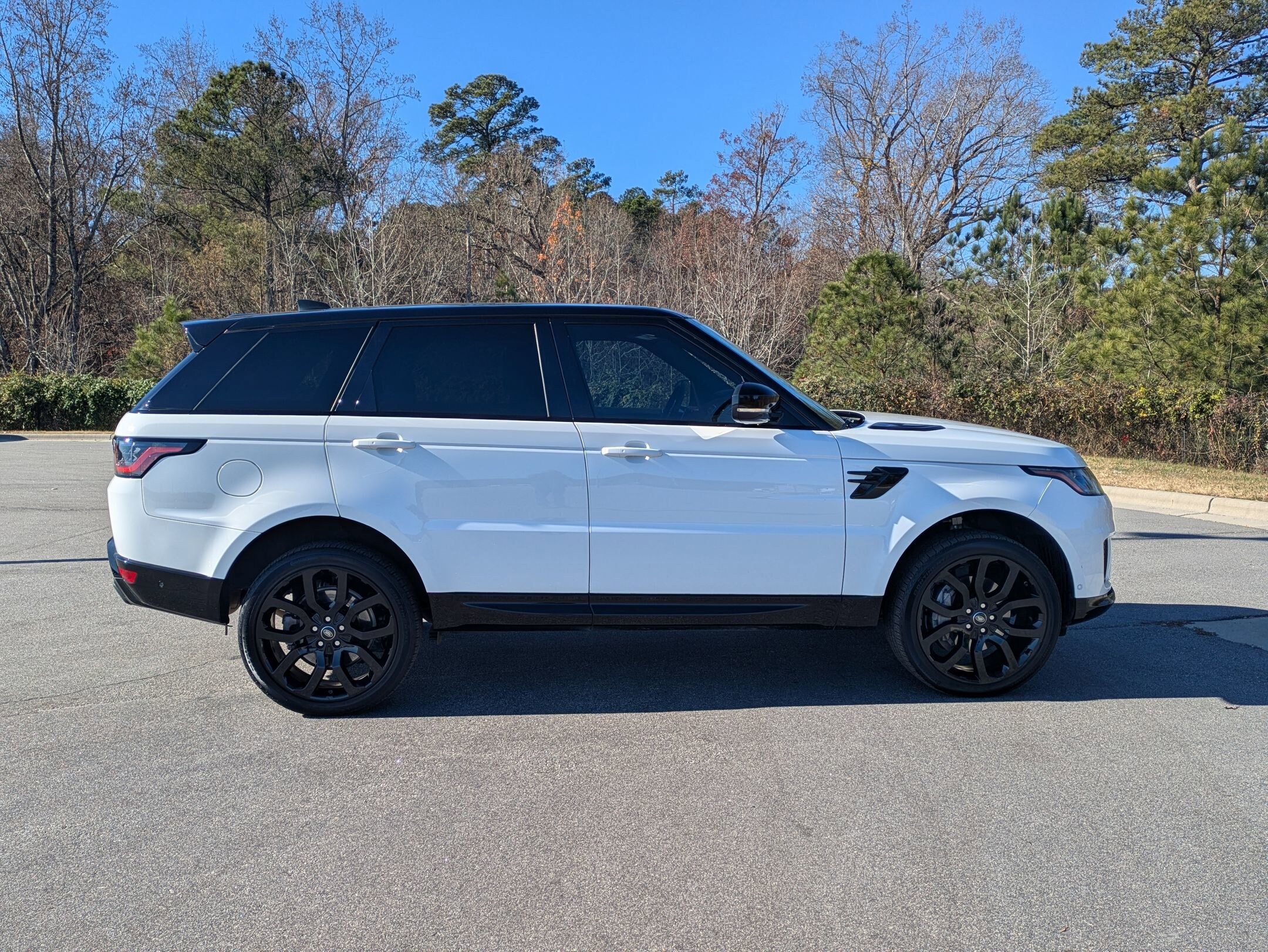 2021 Land Rover Range Rover Sport HSE Silver Edition photo 4