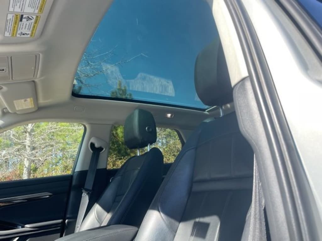 Used 2020 Land Rover Range Rover Evoque SE SUV