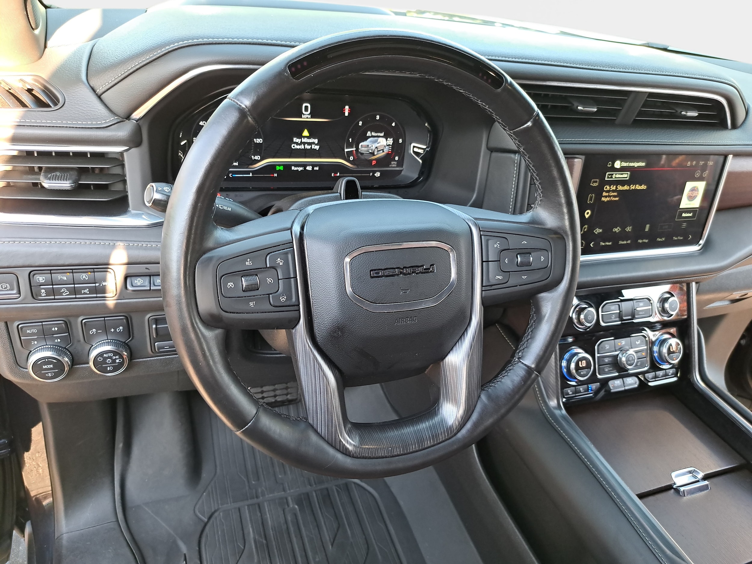2023 GMC Yukon Denali Ultimate - Photo 18