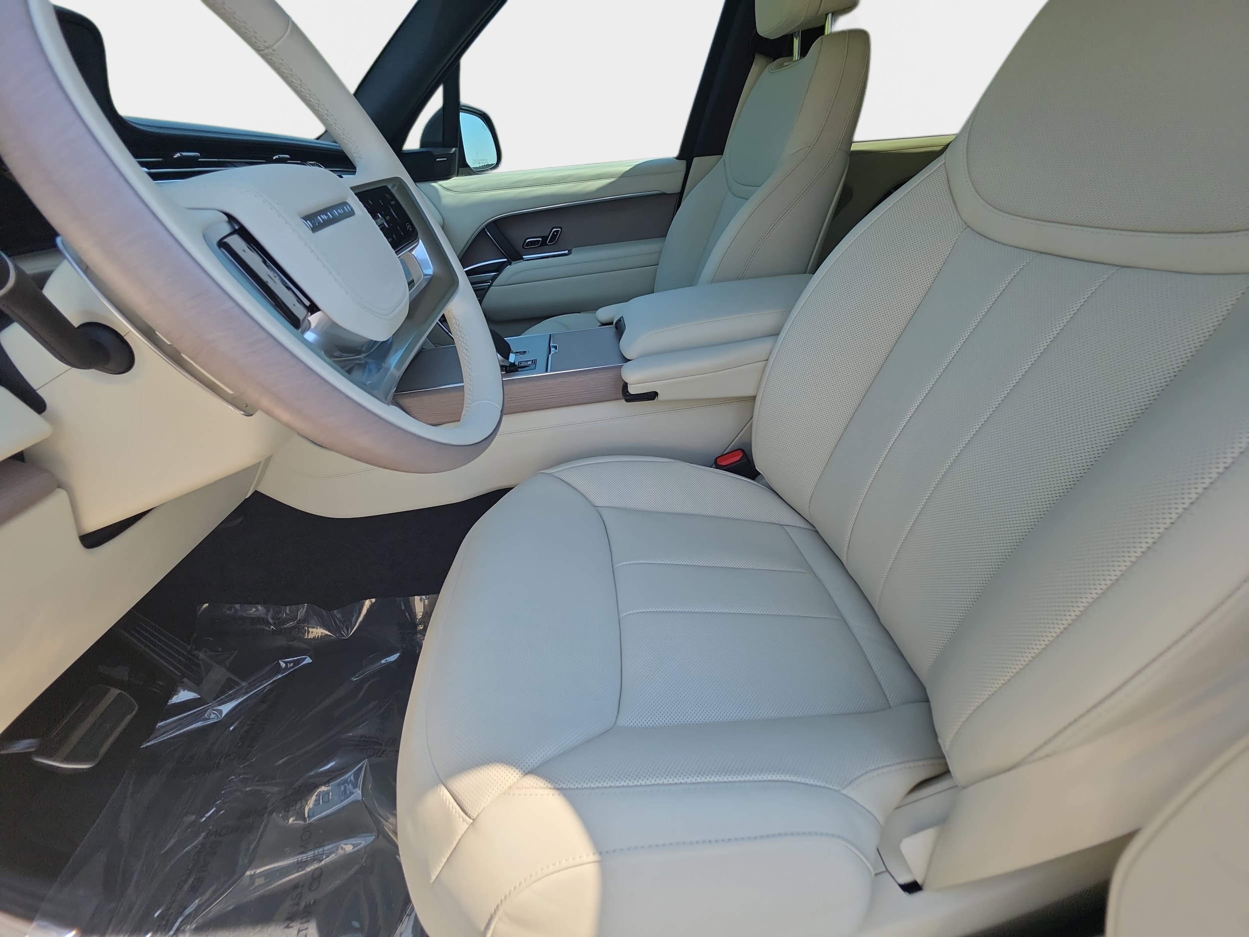2026 Land Rover Range Rover SE - Photo 17