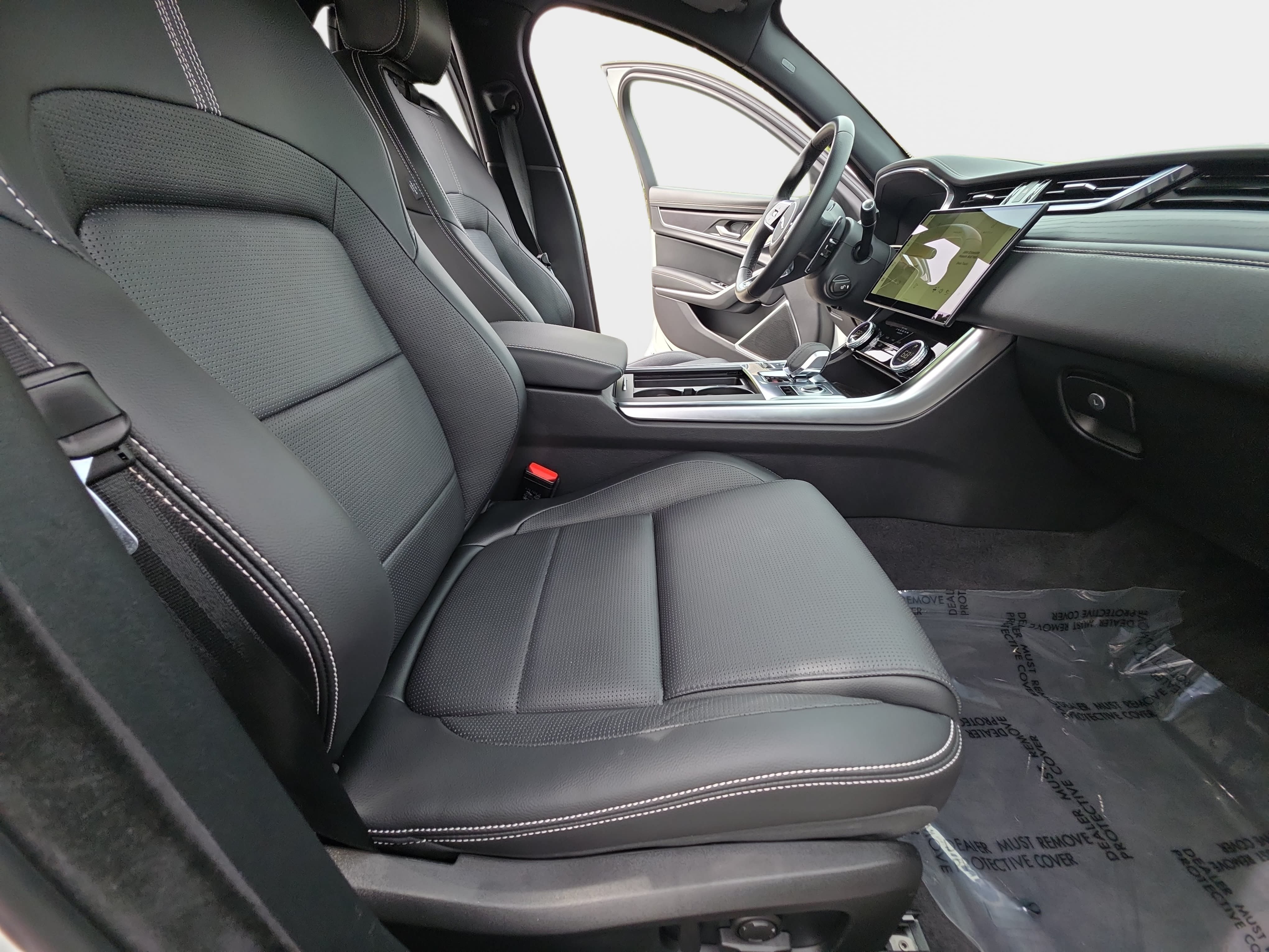 2023 Jaguar XF R-Dynamic SE - Photo 10
