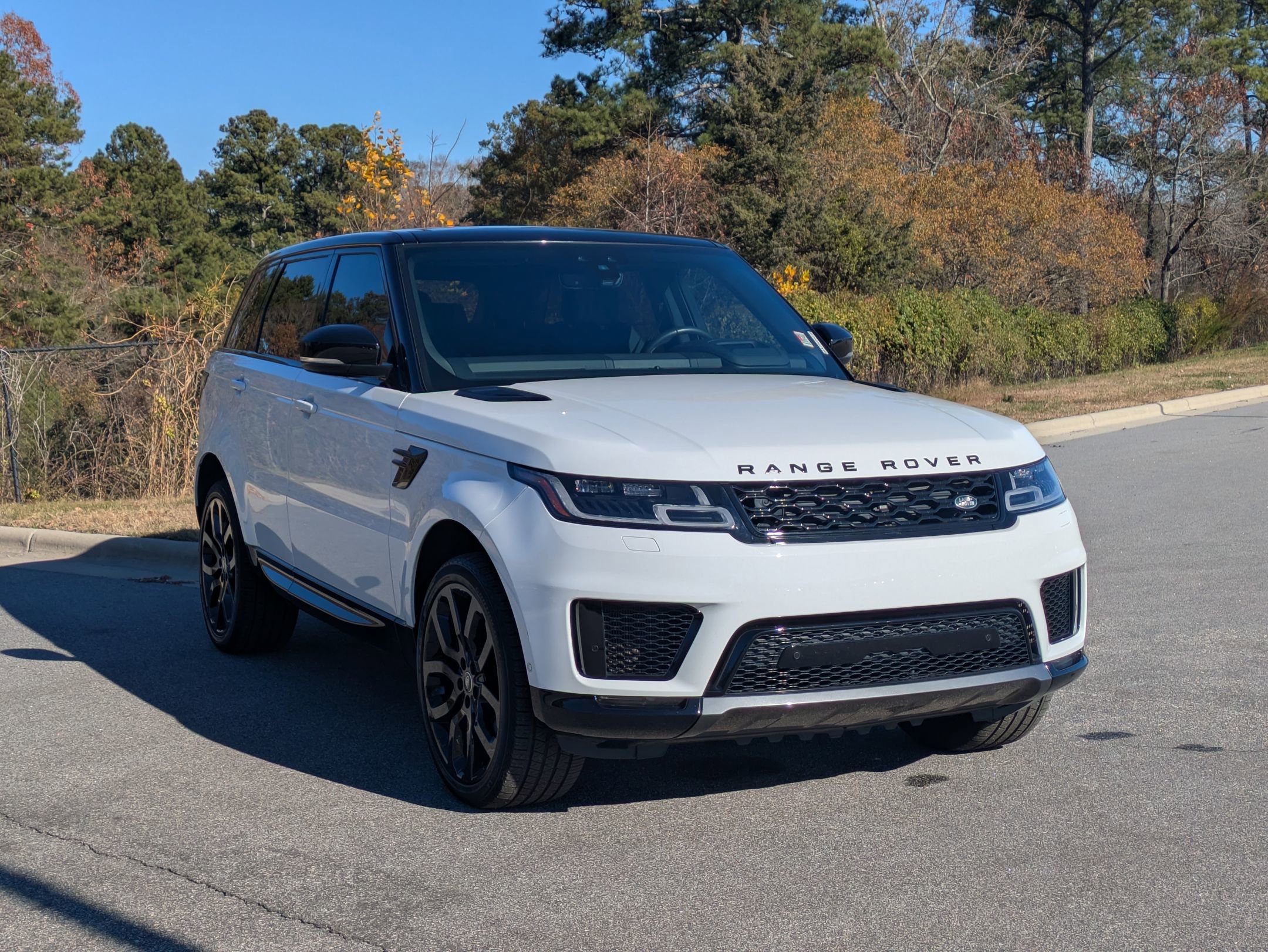 2021 Land Rover Range Rover Sport HSE Silver Edition photo 3