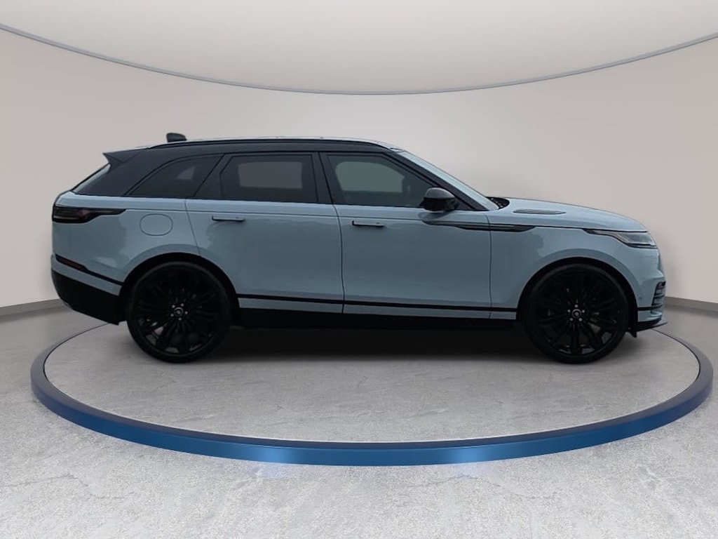 Used 2026 Land Rover Range Rover Velar Dynamic SE SUV