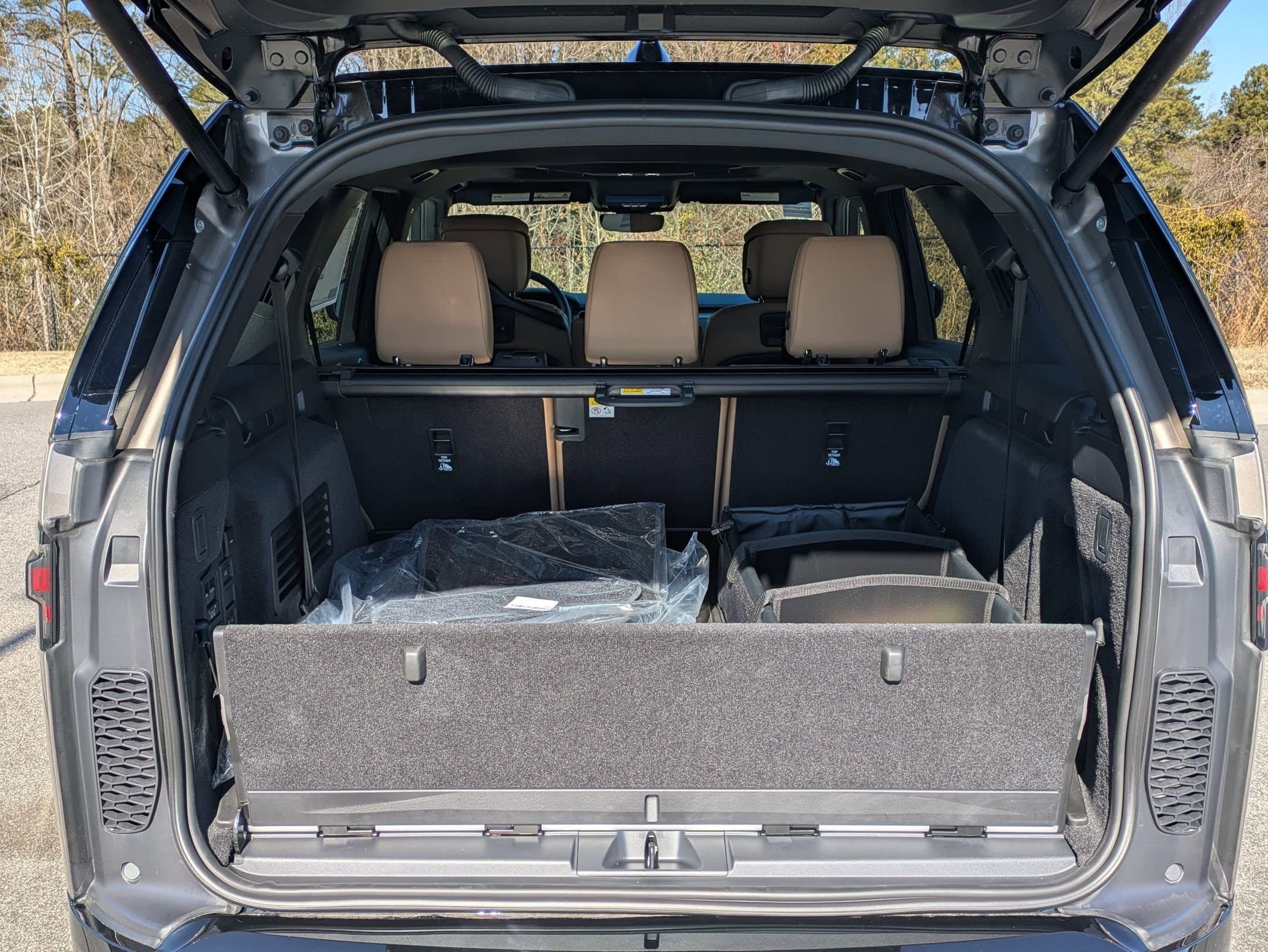 2026 Land Rover Discovery Dynamic SE - Photo 28