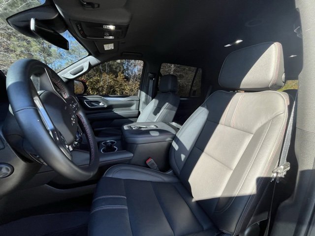 2023 Chevrolet Tahoe RST photo 2