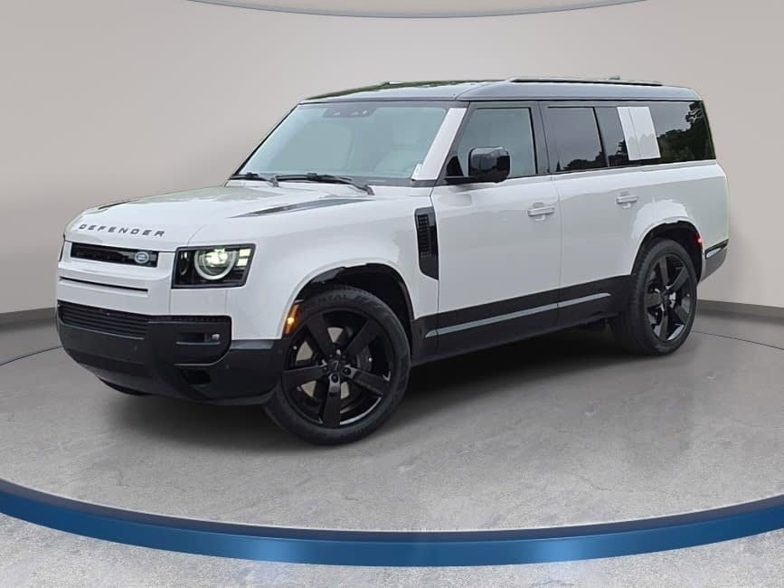 2026 Land Rover Defender 130 X-Dynamic SE P400's photo