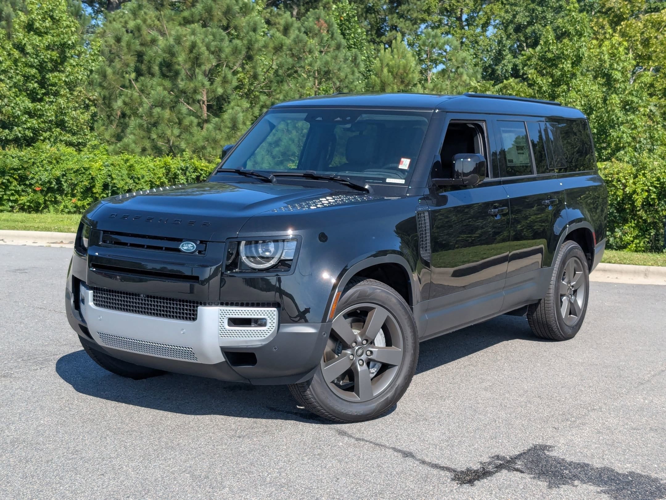 2025 Land Rover Defender 130 S