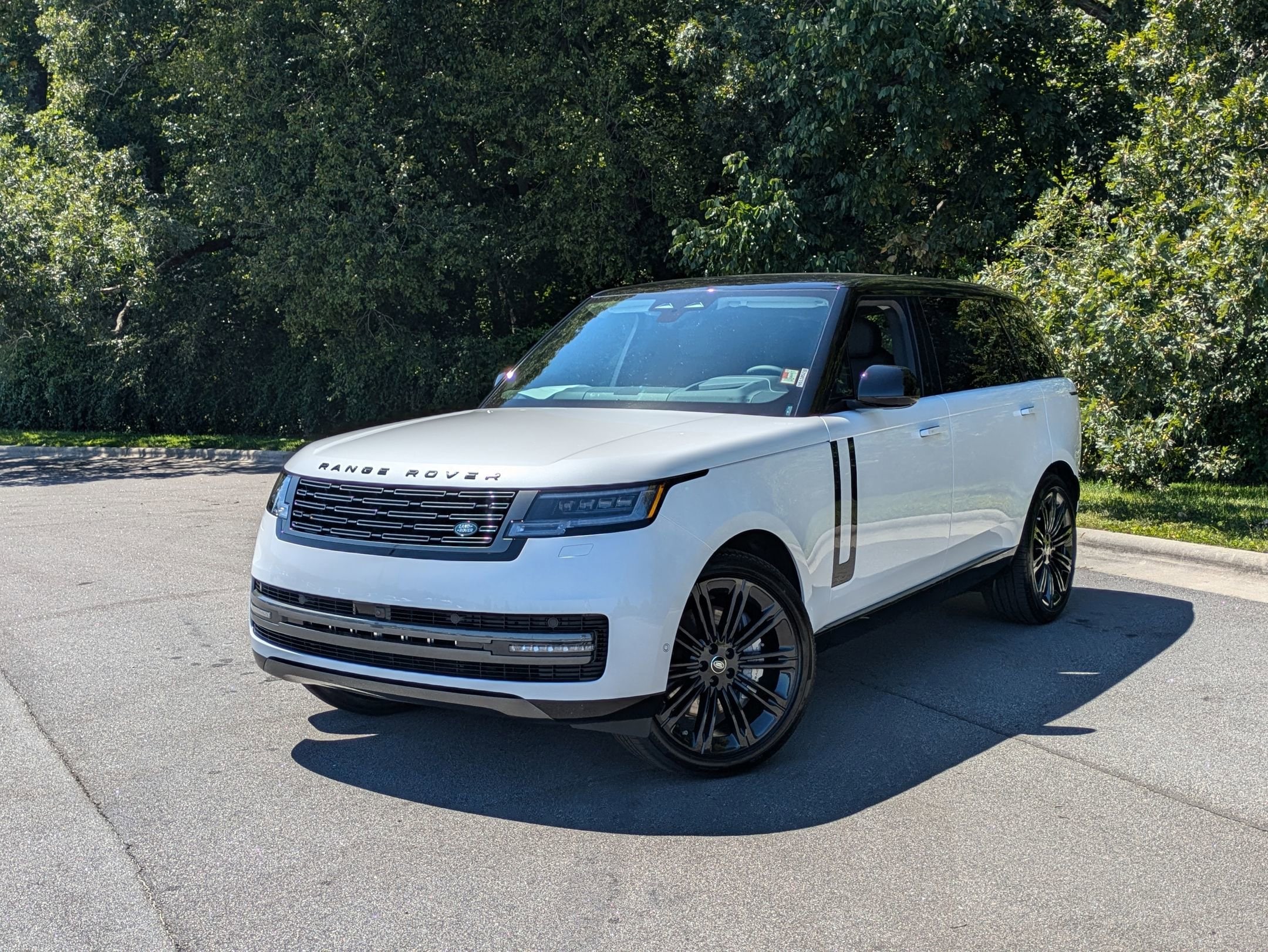 2025 Land Rover Range Rover SE