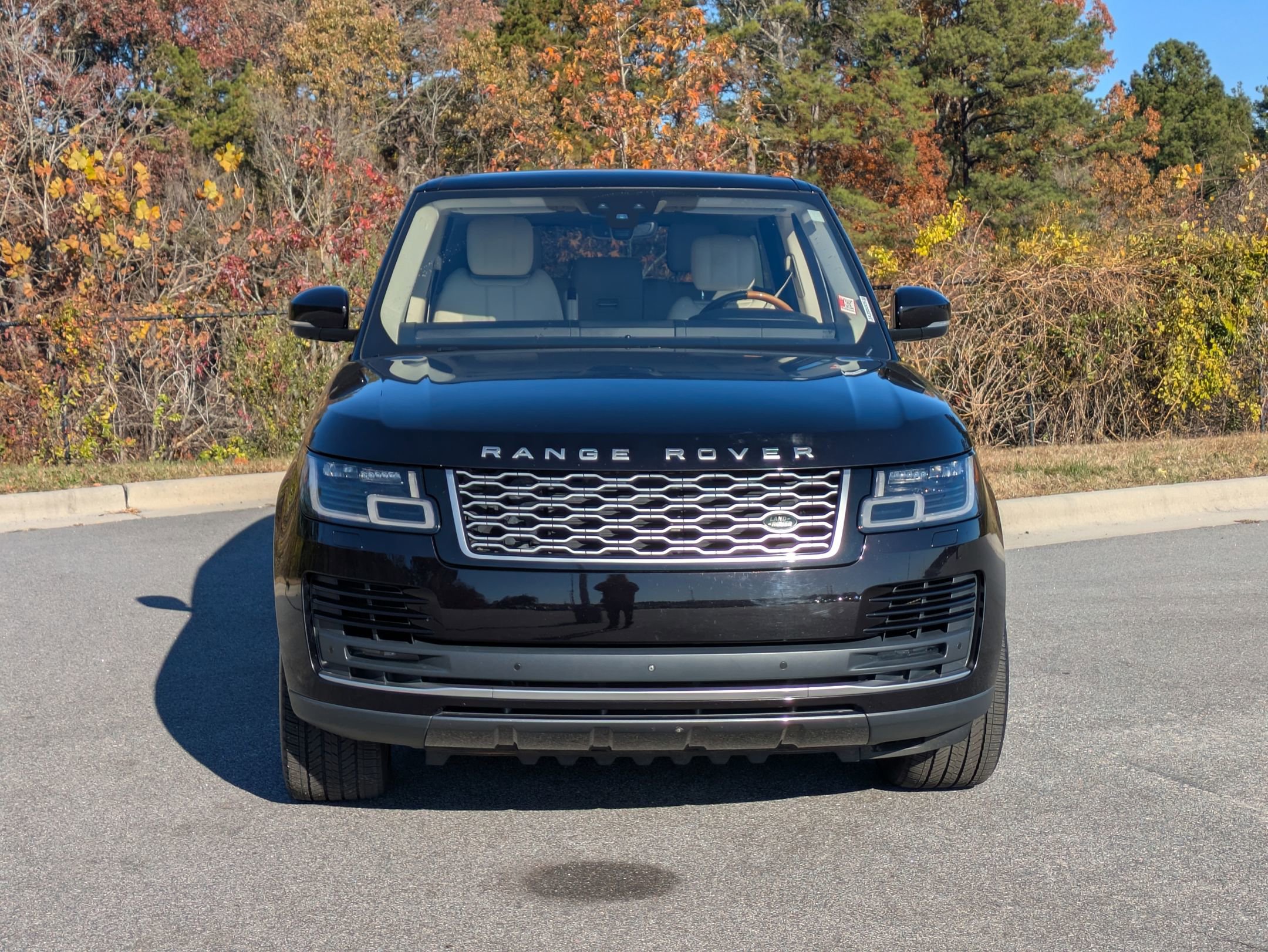 2018 Land Rover Range Rover SuperCharged photo 2
