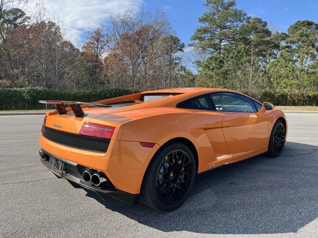 2013 Lamborghini Gallardo LP550-2 Coupe photo 2