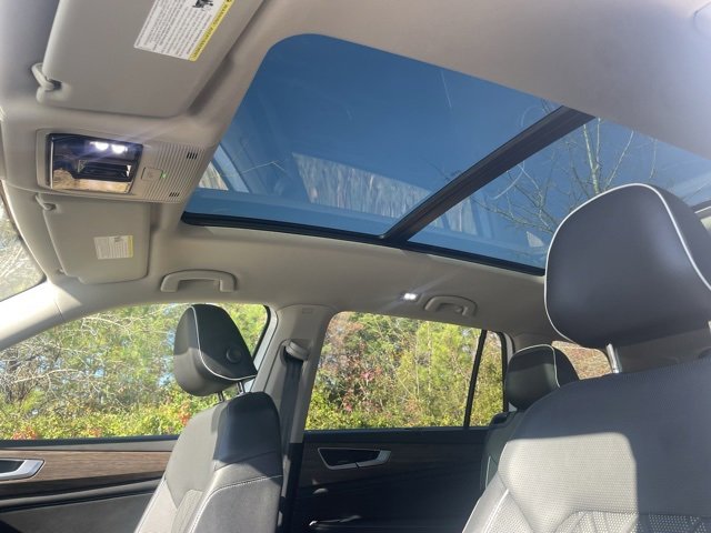 2024 Volkswagen Atlas SEL Premium R-Line photo 3