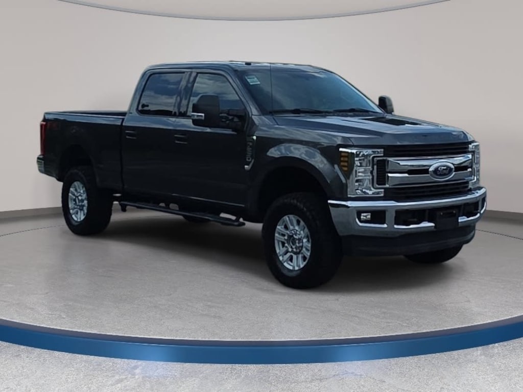 Used 2019 Ford F-250 XLT Truck Crew Cab